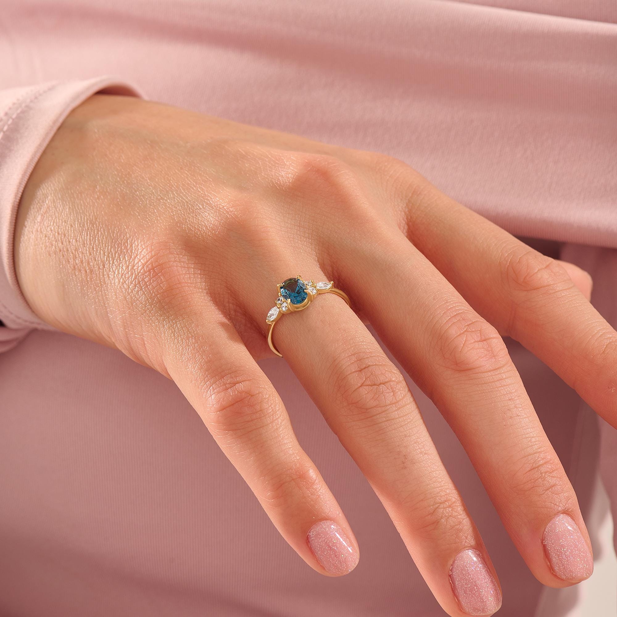 Oval Blue Sapphire Engagement Ring 14K Solid Gold Vintage Solitaire Band Jewelry Women