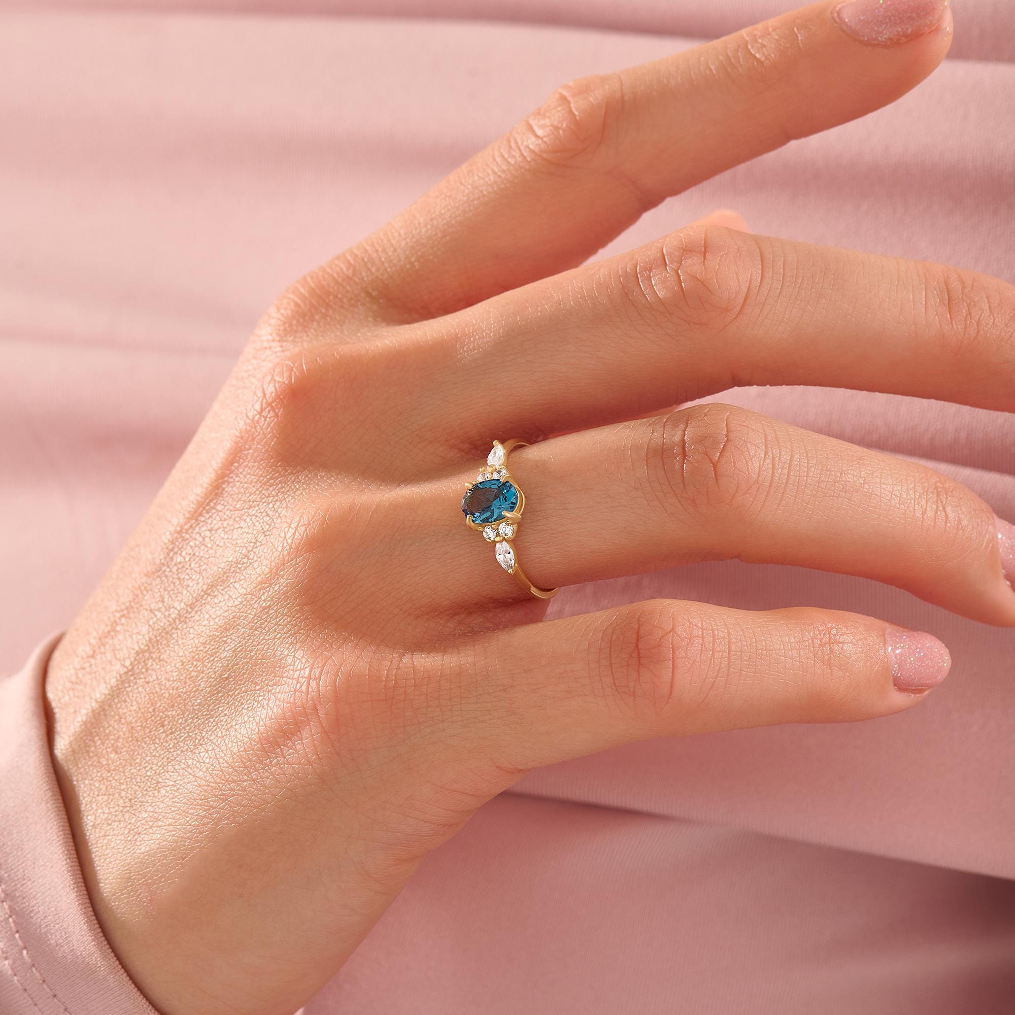 Oval Blue Sapphire Engagement Ring 14K Solid Gold Vintage Solitaire Band Jewelry Women